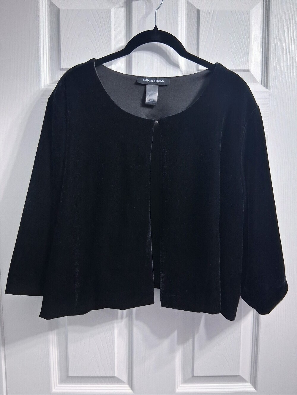 Parker & Quinn Black Velvet Cropped Jacket Bolero Plus
